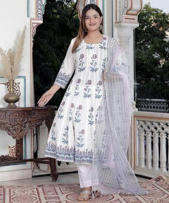 White block print anarkali kurta pant with duptta 1
