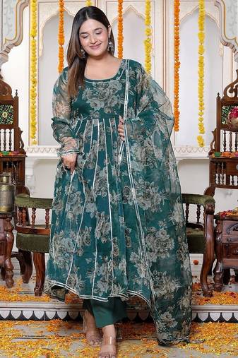 Green oraganza anarkali kurta pant with duptta