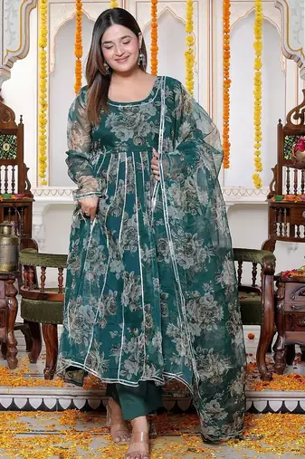 Green oraganza anarkali kurta pant with duptta