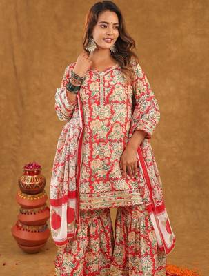 Red jaal printed sharara set with duptta 4