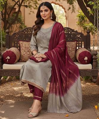 Mauve color beautiful ethnic partywear embroidered suit 2