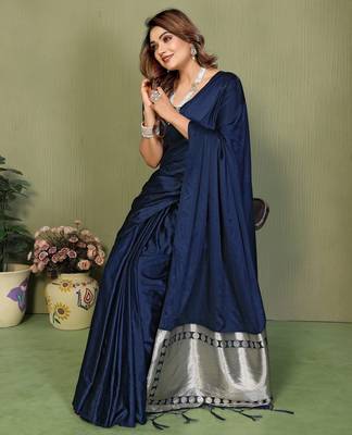 Blue satin silk blend ethnic woven lagdi pallu saree 4