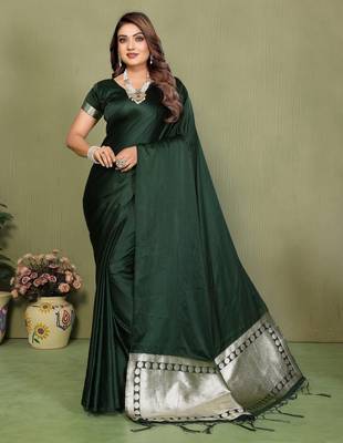 Green satin silk blend ethnic woven lagdi pallu saree 1