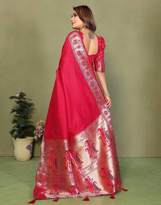 Pink paithani silk blend paithani woven gala saree 2