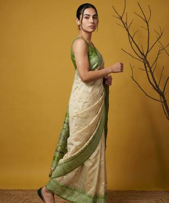 handloom soft art silk saree with zari woven motifs contrast traditional border 5