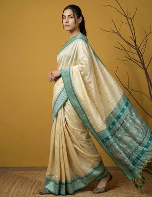 handloom soft art silk saree with zari woven motifs contrast traditional border 2