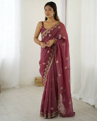 Onion crunchy partywear saree girlie looks 1