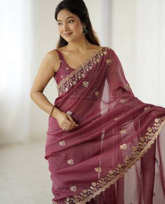 Onion crunchy partywear saree girlie looks 3