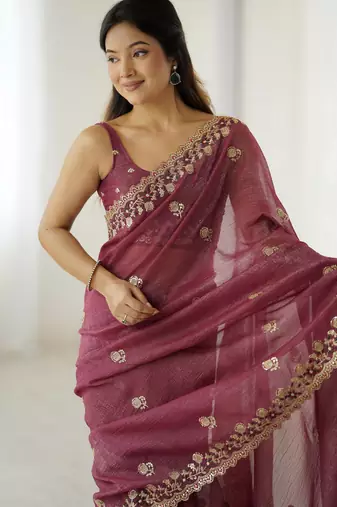 Onion crunchy partywear saree girlie looks