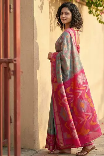 Grey pochampalli silk blend saree with graceful woven looks