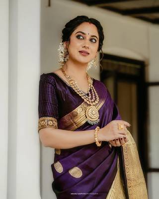 Purple silk blend banarasi jaquard designer saree with blouse 1