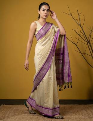 Handloom soft silk saree with zari woven motifs contrast traditional border 3