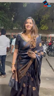 Black silk blend banarasi jaquard designer saree with blouse 1