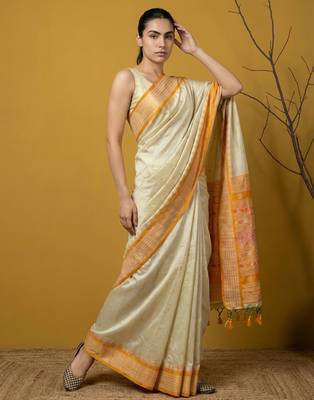 Handloom soft silk saree with zari woven motifs contrast traditional border 3