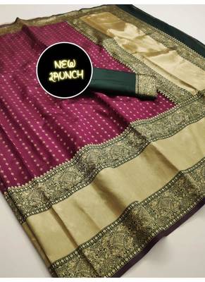 Magenta silk blend banarasi jaquard designer saree with blouse 4
