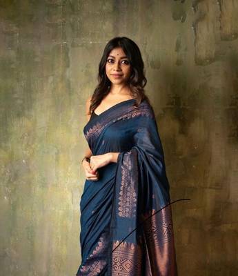 Blue silk blend banarasi jaquard designer saree with blouse 1