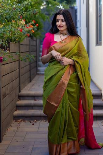 Green soft silk blend banarasi jacuard work designer saree with blouse