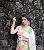 Off white soft silk blend banarasi jacuard work designer saree with blouse