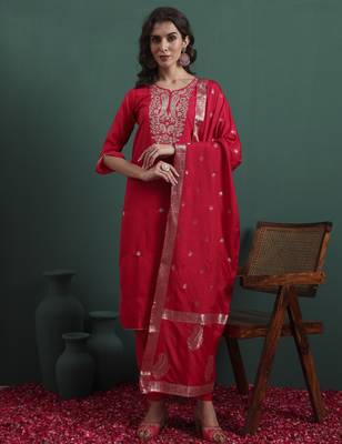 Pink color beautiful suit for classy trendy girl 1
