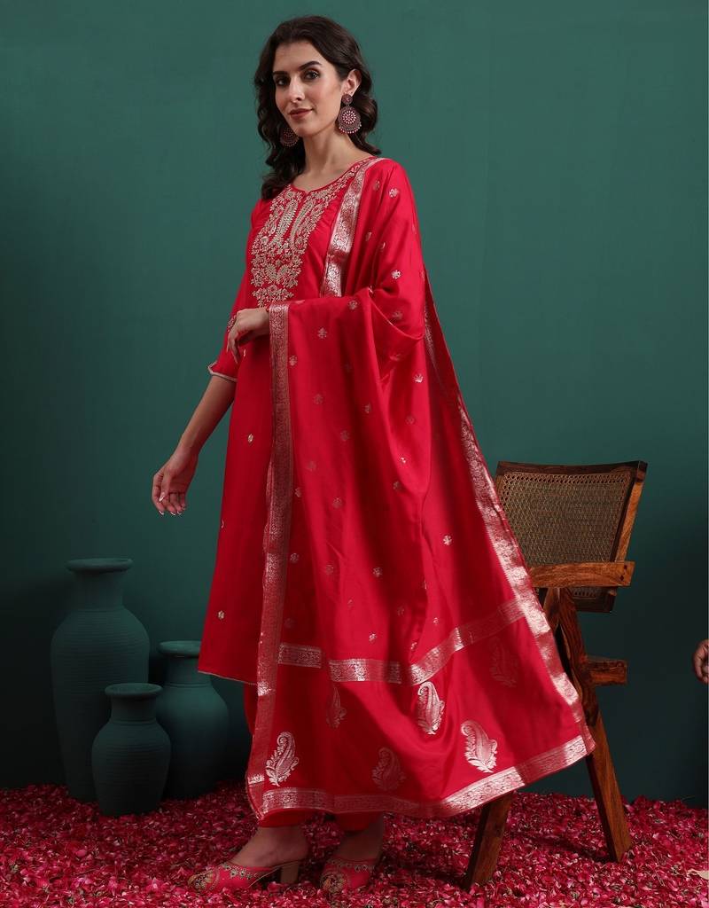 Pink color beautiful ethnic suit for classy trendy girl