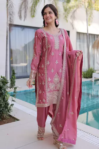 Pink color beautiful ho silk stylish ceremonial attire
