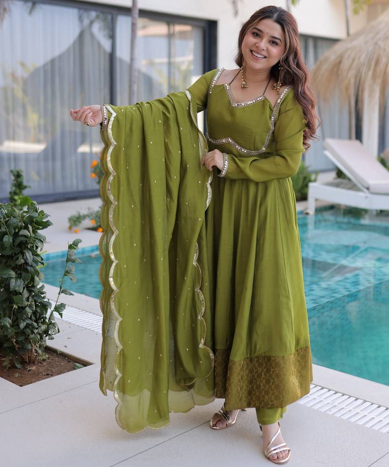 Green color beautiful mul chanderi fabric stylish ceremonial attire