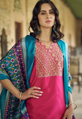 Pink color silk blend fancy partywear suit with classy looks 3