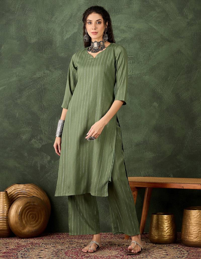 Green color cotton silk blend beautiful stylish tendy top bottom set