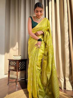 Yellow silk blend banarasi jaquard designer saree with blouse 1