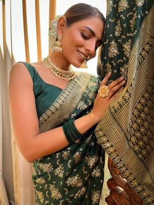 Green silk blend banarasi jaquard designer saree with blouse 2