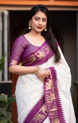 White silk blend banarasi jaquard designer saree with blouse 1