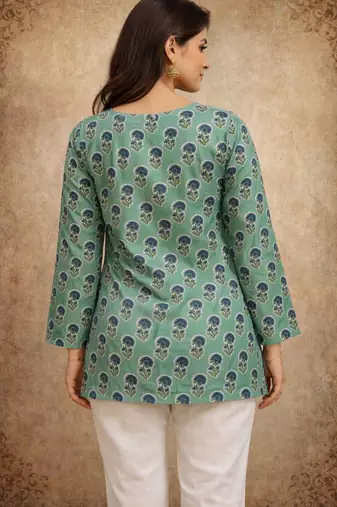 Green color digital printed muslin foral kurta