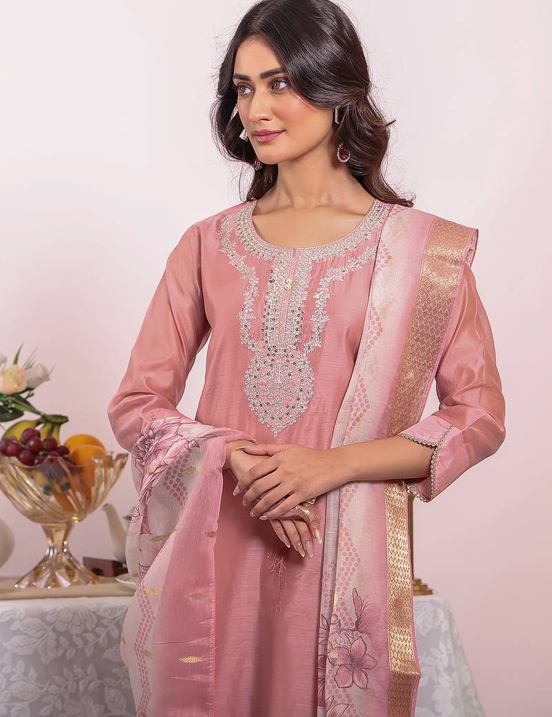 Pink color poly silk fabric smart ethnic partywear kurta set