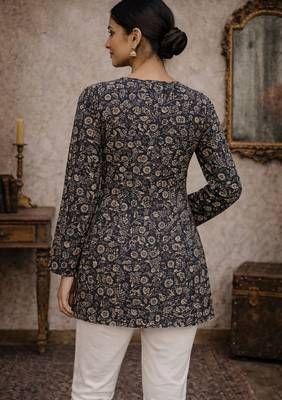 Black color digital printed formal rich looks kurta for girls 2