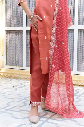 Peach color silk blend beautiful embroidered kurta set with dupatta