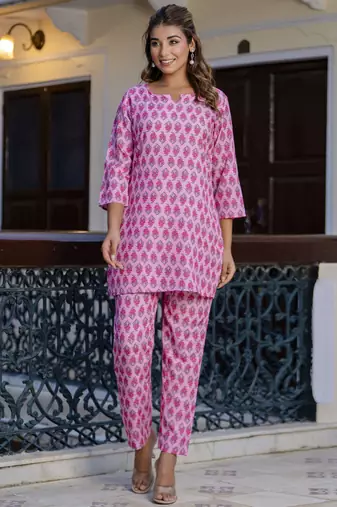 Pink color smart cotton blend fabric designer printed smart co-ord set