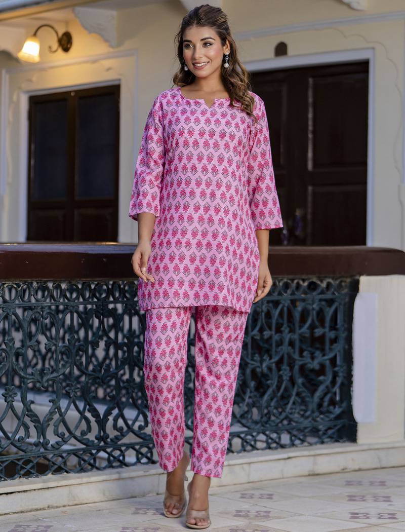 Pink color smart cotton blend fabric designer printed smart co-ord set