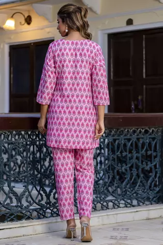 Pink color smart cotton blend printed smart co-ord set