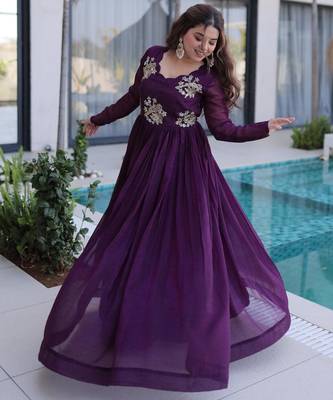 Maroon gold crush beads embroidered work flared gown with heavy dupatta 4
