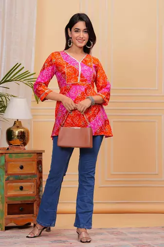 Women's Vibrant Rayon Bandhej Printed Regular Fit Kurti Top | Pink & Orange Multicolor Bandhani Print Ethnic Tunic