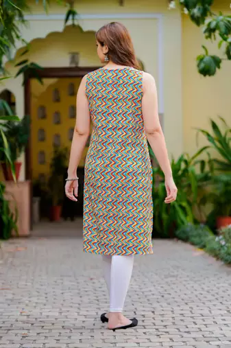 Yash gallery women's rayon short kurti multi-colour zig zag print sleeveless (multi)