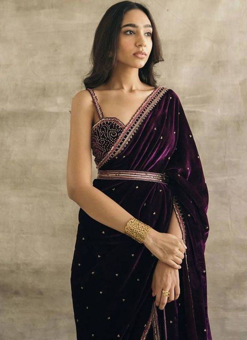 premium 9000 velvet saree with sequins, dori & thread work
