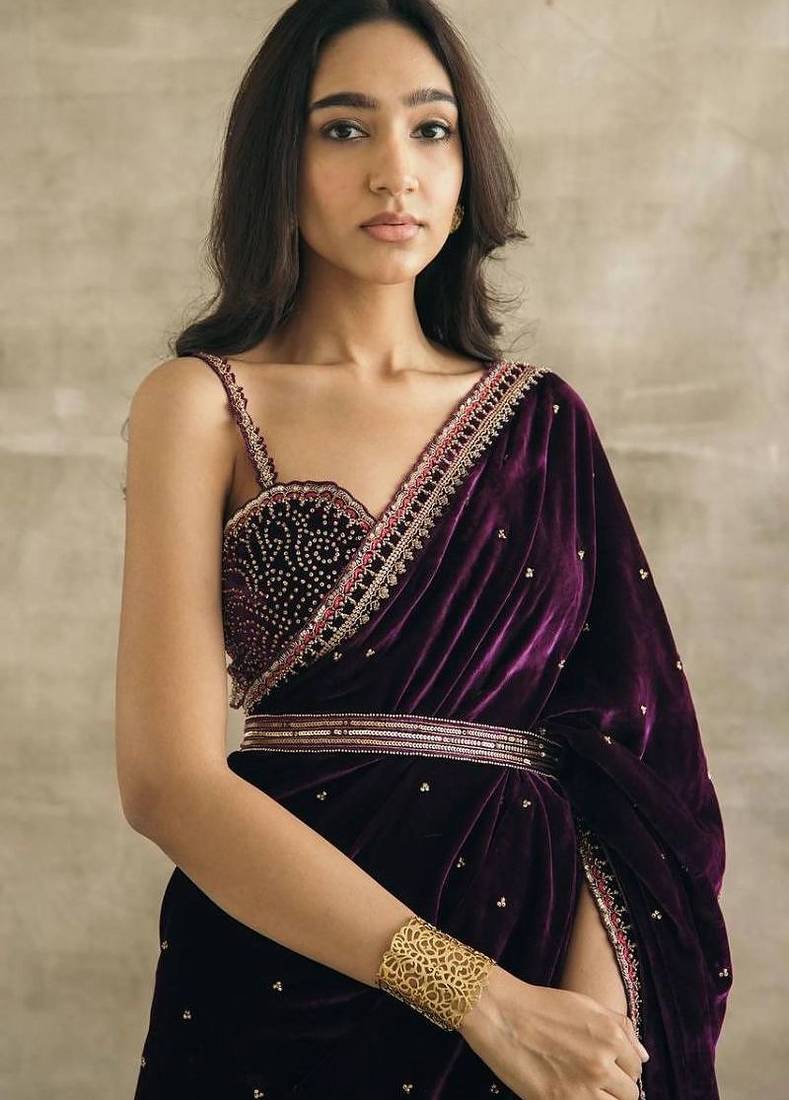 premium 9000 velvet saree with sequins, dori & thread work