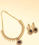 Sapphire blue crystal pendant necklace set