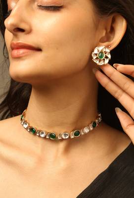 Emerald green elegant necklace set 1