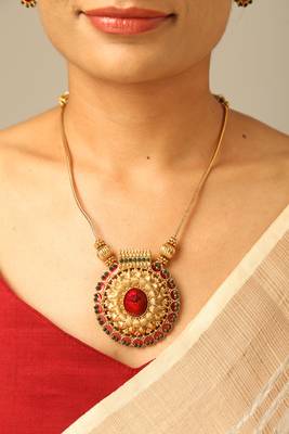 Antique floral temple pendant necklace set 2