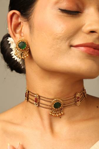 Vintage green stone multi-chain necklace