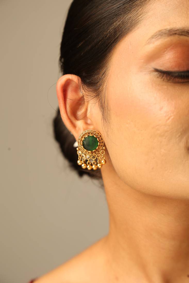 Vintage green stone multi-chain necklace