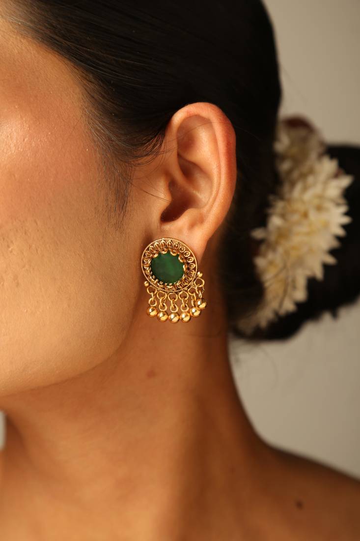 Vintage green stone multi-chain necklace