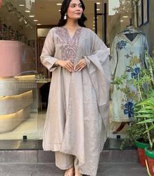 Women's muslin cotton mirror embroidered grey anarkali kurta pant set with printed dupatta